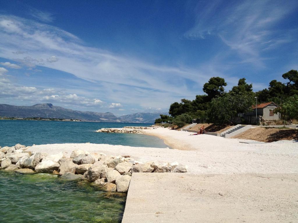 Apartments Kapetanovi Dvori Trogir Habitación foto